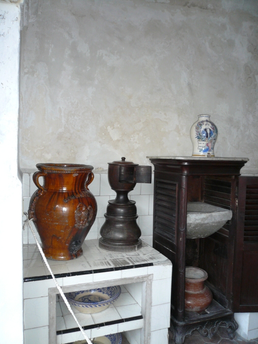 Bild: Santiago, im Haus des Velazquez, links das Limonadenfass