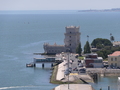 Lissabon: Denkmal der Entdeckungen, Blick zum Turm von Belem