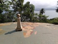 Ilheu das Rolas: Aequatordenkmal