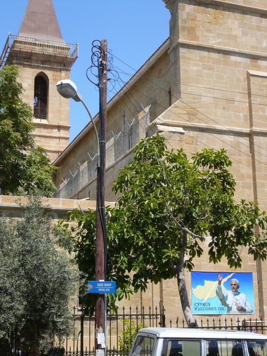 Bild: Nikosia, Kirche in der Pufferzone