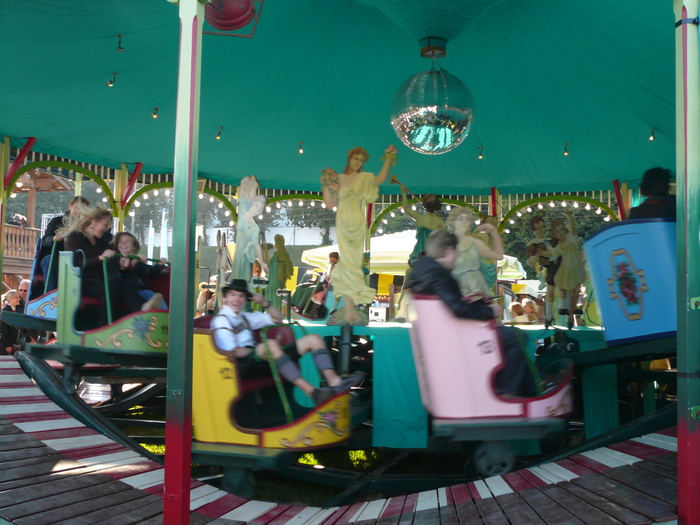 Bild: Historische Wiesn, Fahrt ins Paradies 1939